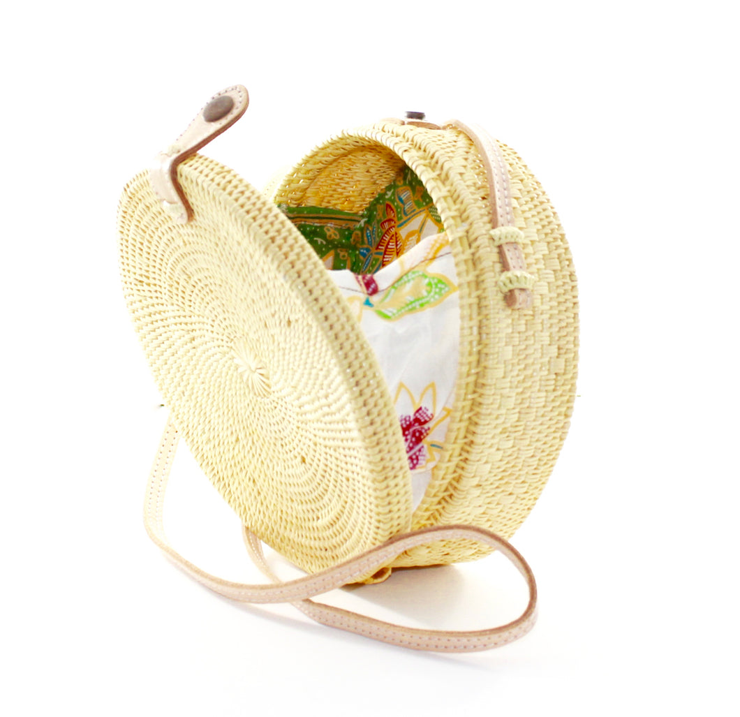 Bohemian Round Bag in White